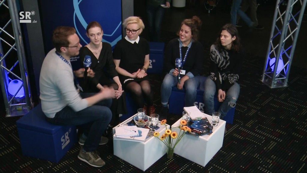 Elena Tikhonova, Darya Nosik und Margarita Breitkreiz in der Lounge