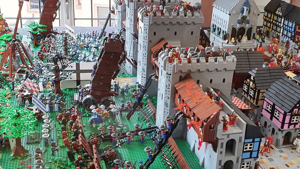 Mittelalterburg aus Lego-Steinen (Foto: SR/Lena Schmidtke)