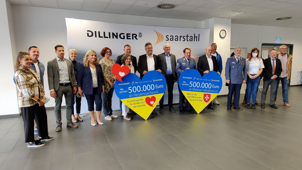 Scheckübergabe: 500.000-Euro-Spende von Dillinger und Saarstahl für die Ukrainehilfsaktion von Herzenssache e.V.