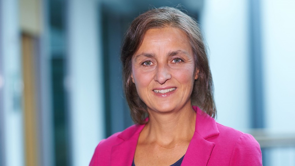 Karin Mayer