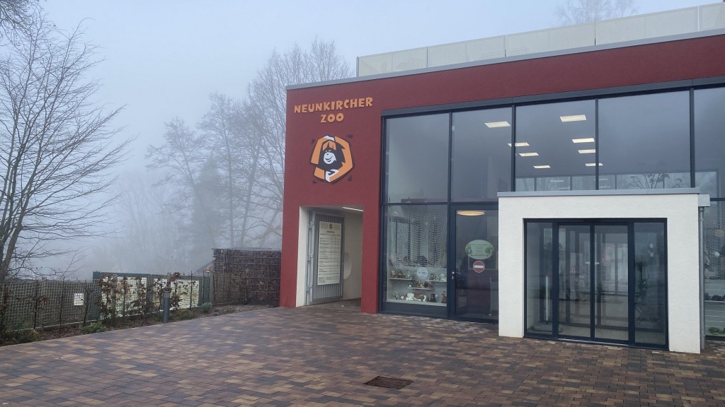 Eingang des Zoos in Neunkirchen