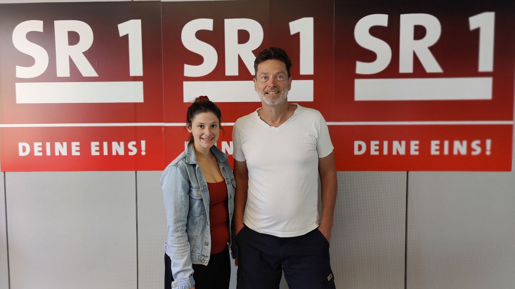 Joachim Arnold mit Jessica Ziegler im SR 1-Studio