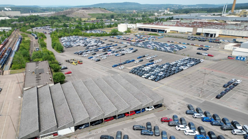 Blick über das Gelände der Fordwerke in Saarlouis