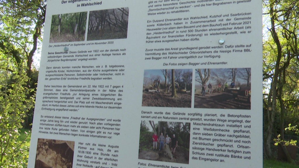 Informationsschild für den Heidenfriedhof in Wahlschied