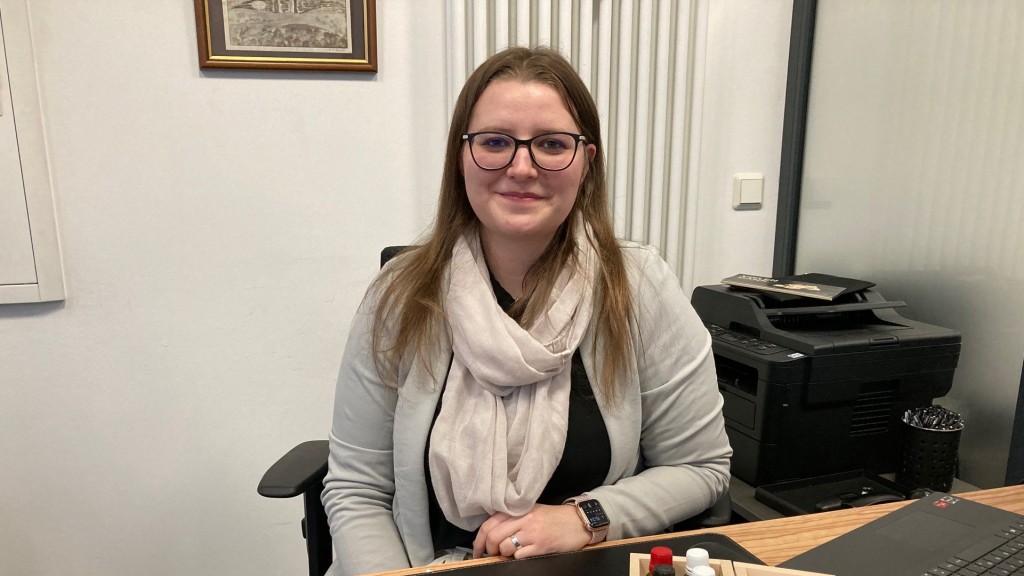 Anne Ebert, Leiterin der Goldankauf-Filiale der Rheinischen Scheidestätte in Saarbrücken