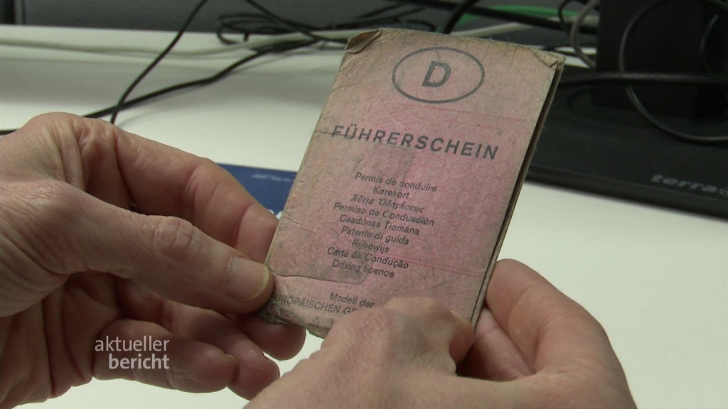 Foto: Ein alter Papierführerschein