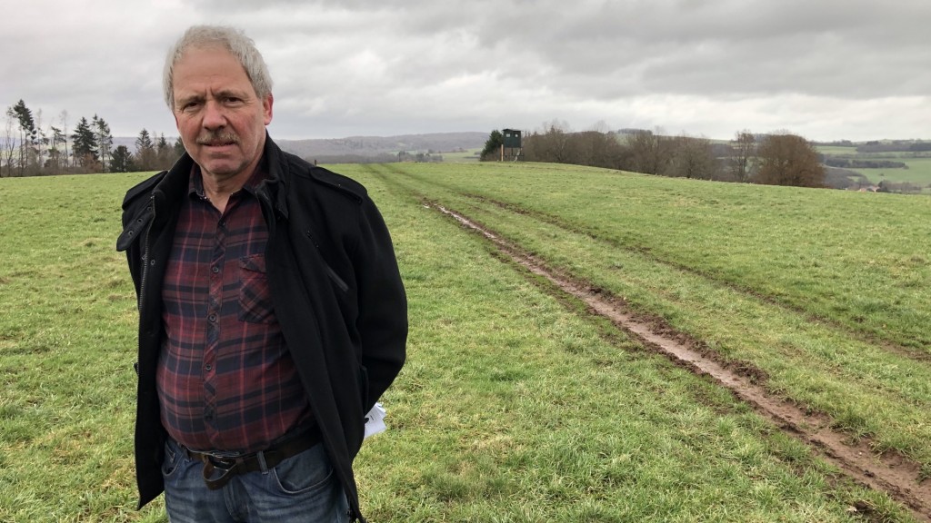 Landwirt Jörg Hussong auf seiner landwirtschaftlichen Fäche