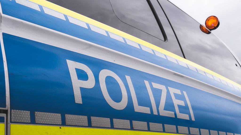 Foto: Ein Polizeiauto von der Seite fotografier
