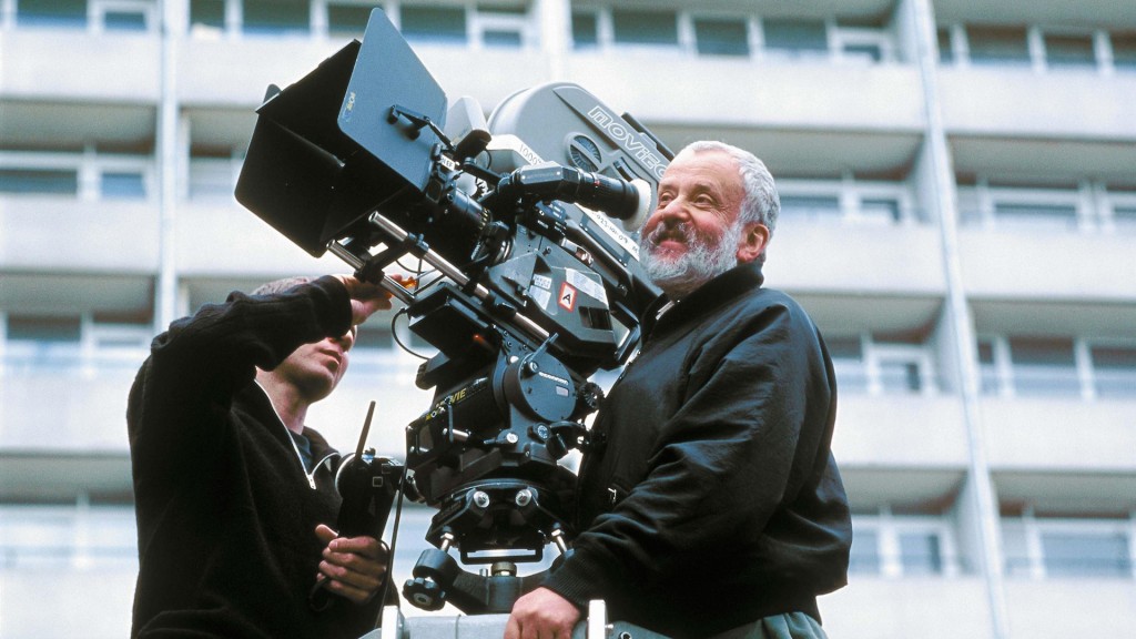 Mike Leigh bei Dreharbeiten 
