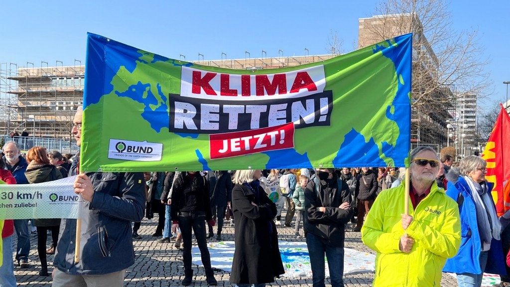 Demmo für mehr Klimaschutz in Saarbrücken