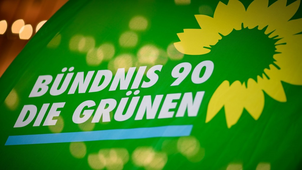 Ein Aufsteller mit dem Logo von Bündnis 90 / Die Grünen