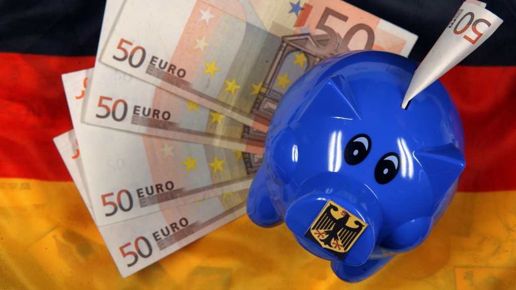 Bildcollage Euro-Scheine und Sparschwein 