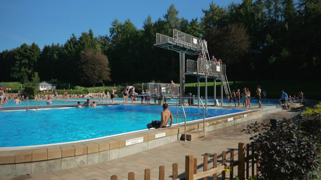 Foto: Pool im Freibad