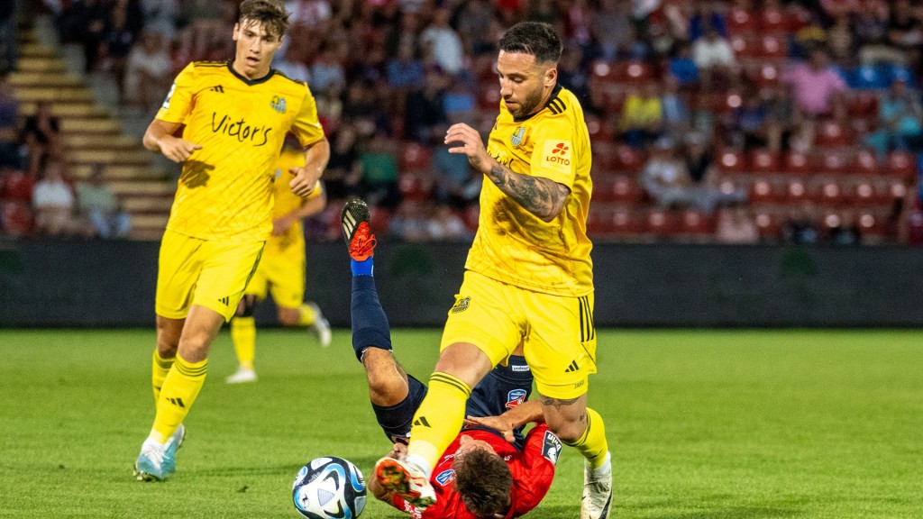 Foto: Intensive Partie zwischen dem 1. FC Saarbrücken und der SpVgg Unterhaching.