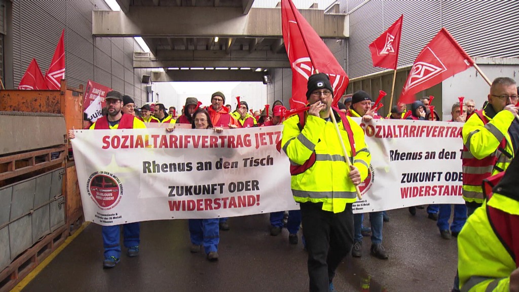 Foto: Streikende Mitarbeiter bei Ford