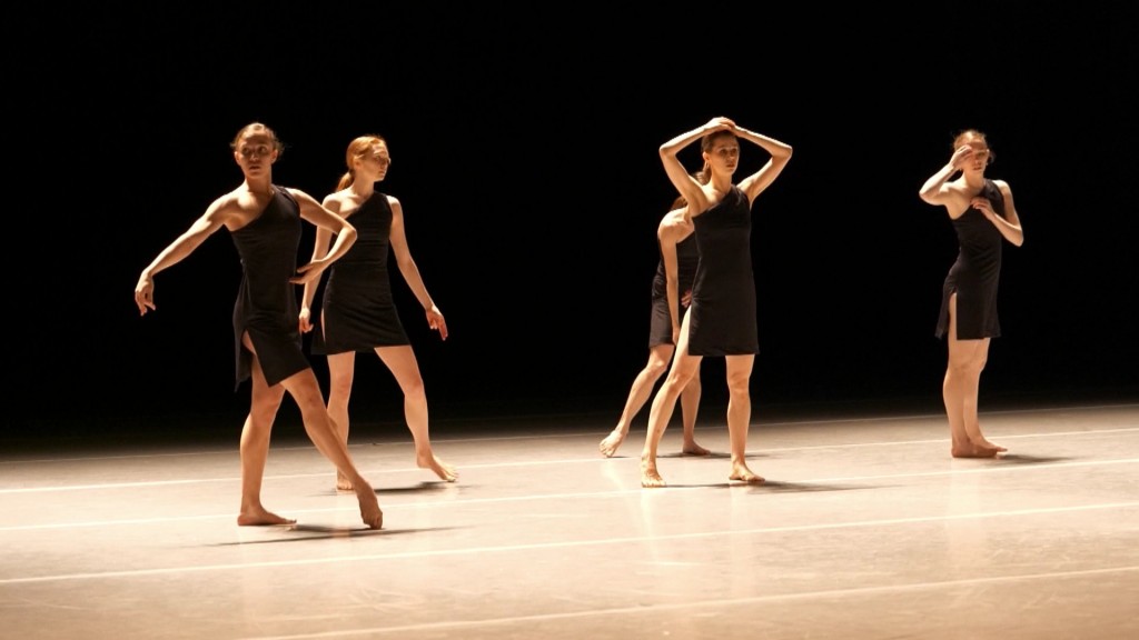Foto: Ballett Tänzer auf Bühne 