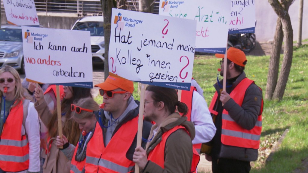 Foto: Ärzte der UKS beim Streik