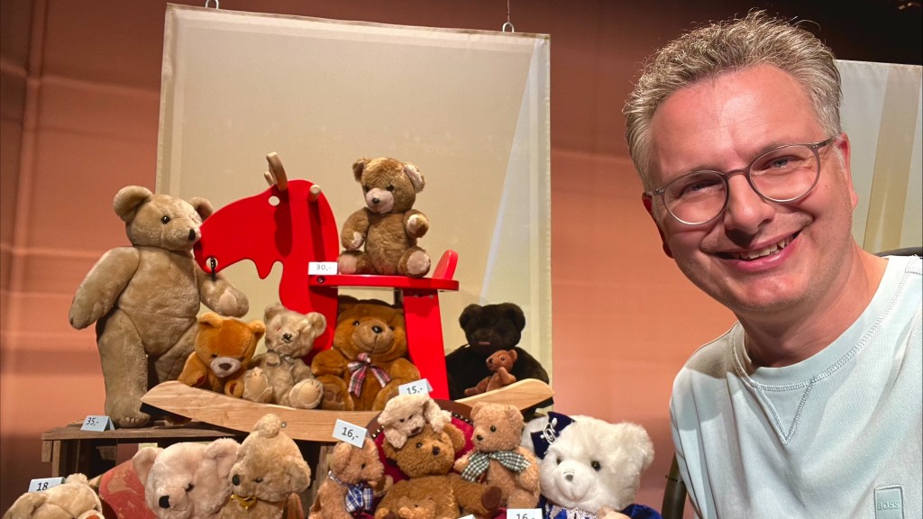 Foto: Michael Friemel im Studio 