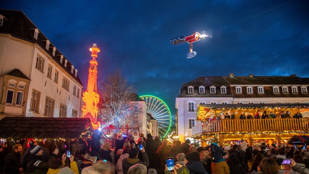 Foto: Der Christkindlmarkt auf dem St. Johanner Markt in Saarbrücken