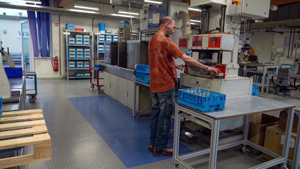 Foto: Arbeiten in einer Behindertenwerksatt