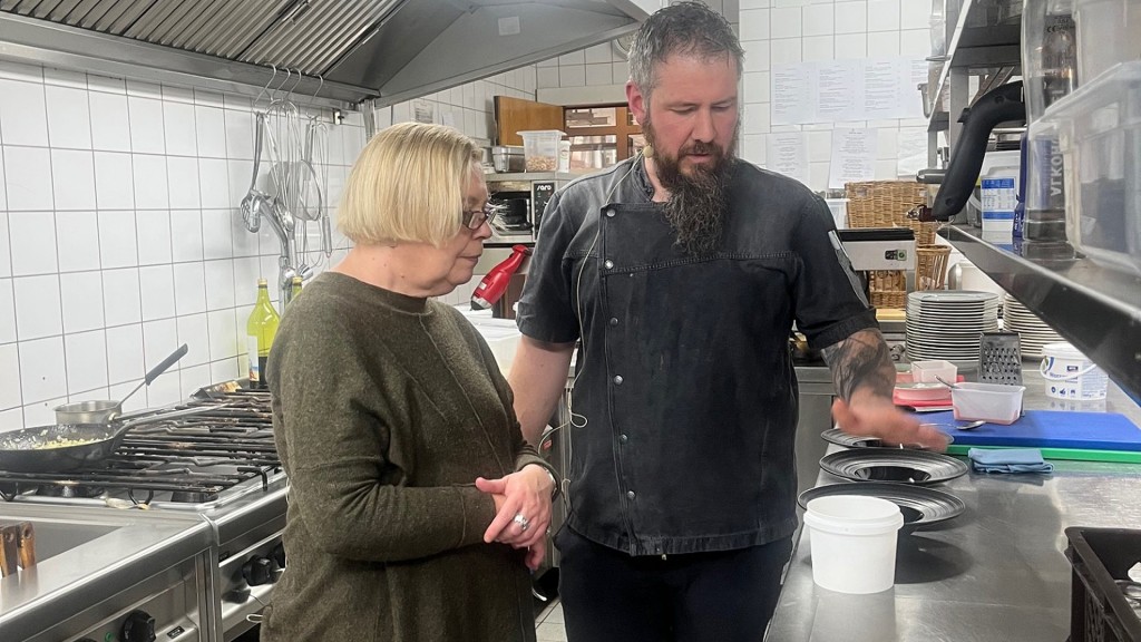 Barbara Grech und Thorsten Bach Küchenchef im Roten Hirsch in Heusweiler