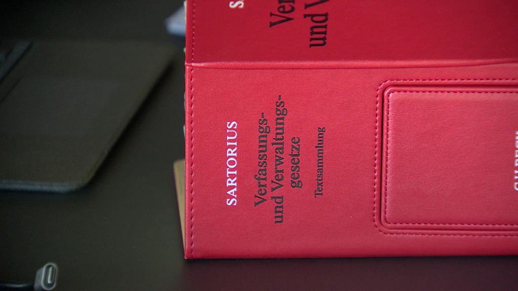 Foto: Verfassungs- und Verwaltungsgesetzbuch