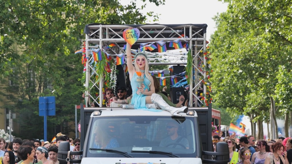Foto: Ein Wagen auf dem Saarbrücker CSD