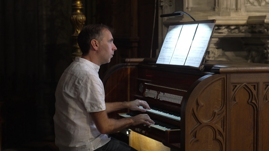 Foto: Thierry Ferré an der Orgel