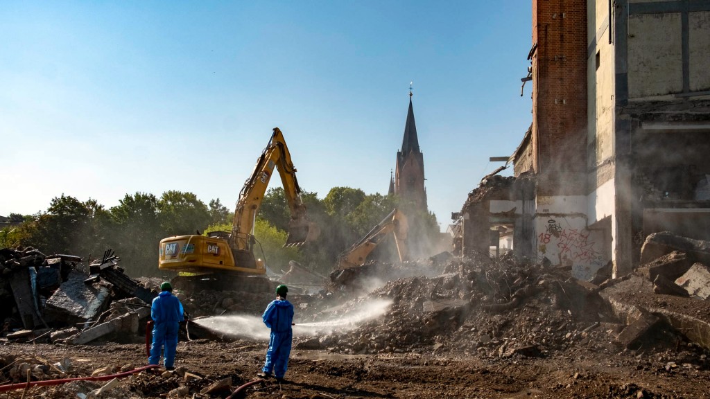 Foto: Abriss des alten Stadtbades St. Ingbert