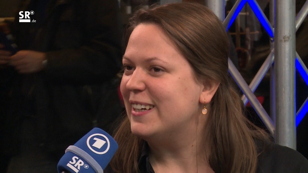 Foto: Svenja Böttger in der SR-Lounge