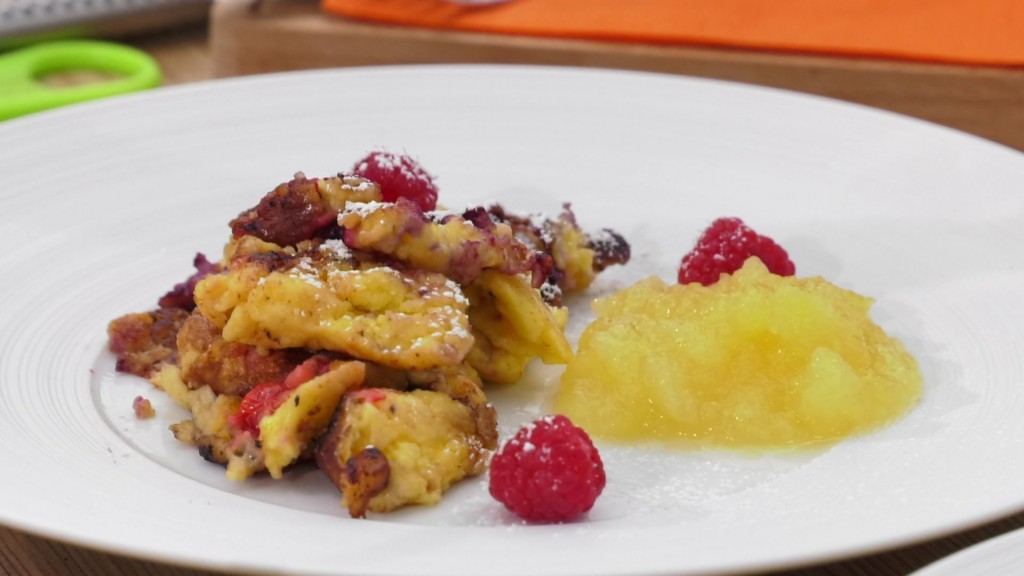 Foto: Beeren-Schmarrn mit beschwipstem Apfelkompott