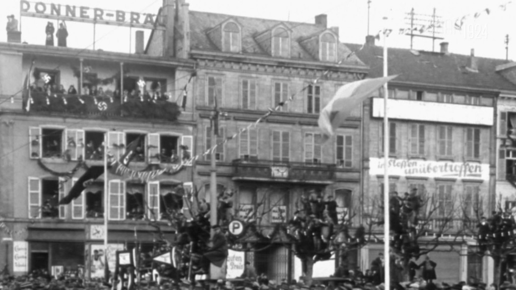 Foto: 1924 - Das ehemalige Kaufhaus Levi am Großen Markt in Saarlouis