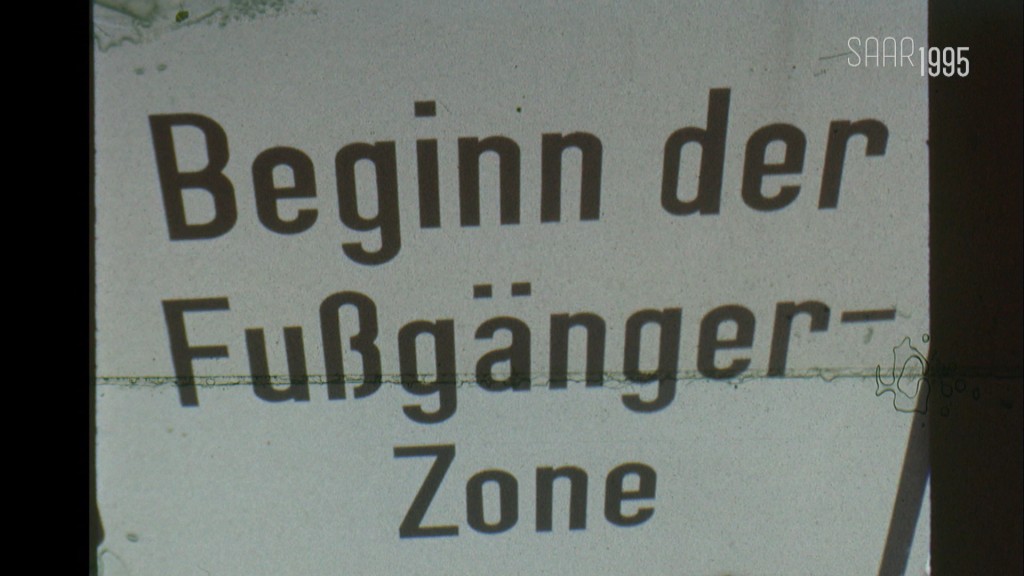 Foto: 1995 - Die Saarbrücker Bahnhofstraße wird zur Flaniermeile