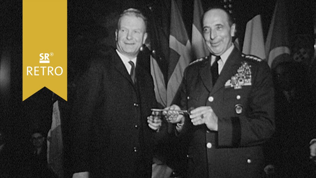Foto: US-General Lyman L. Lemnitzer wird Ehrenbürger von Nancy