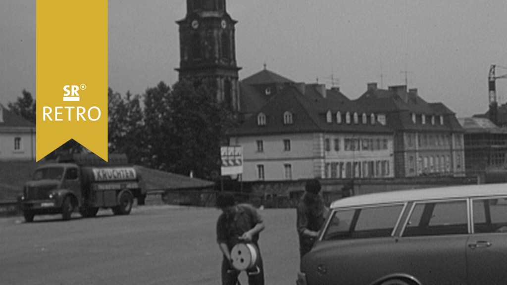 Foto: Fahrbare Wählvermittlungsstelle der Deutschen Bundespost in Saarbrücken