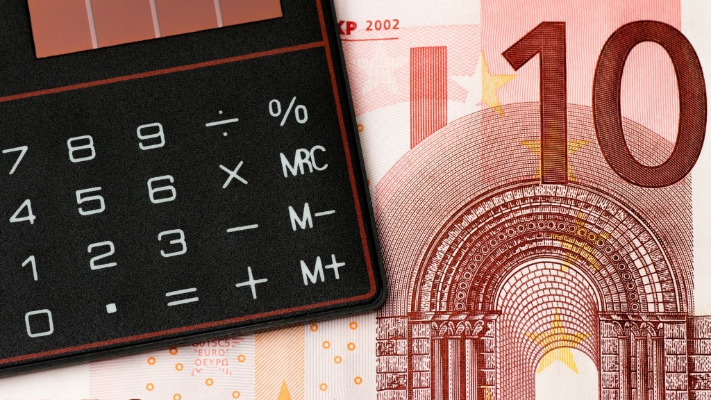 Taschenrechner vor einem Zehn-Euro-Schein. (Foto: pixabay / AlexanderStein)