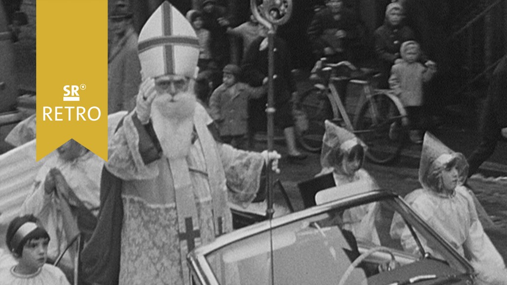 Foto: St. Nikolaus besucht 2000 Kinder in Luxemburg (Luxembourg)