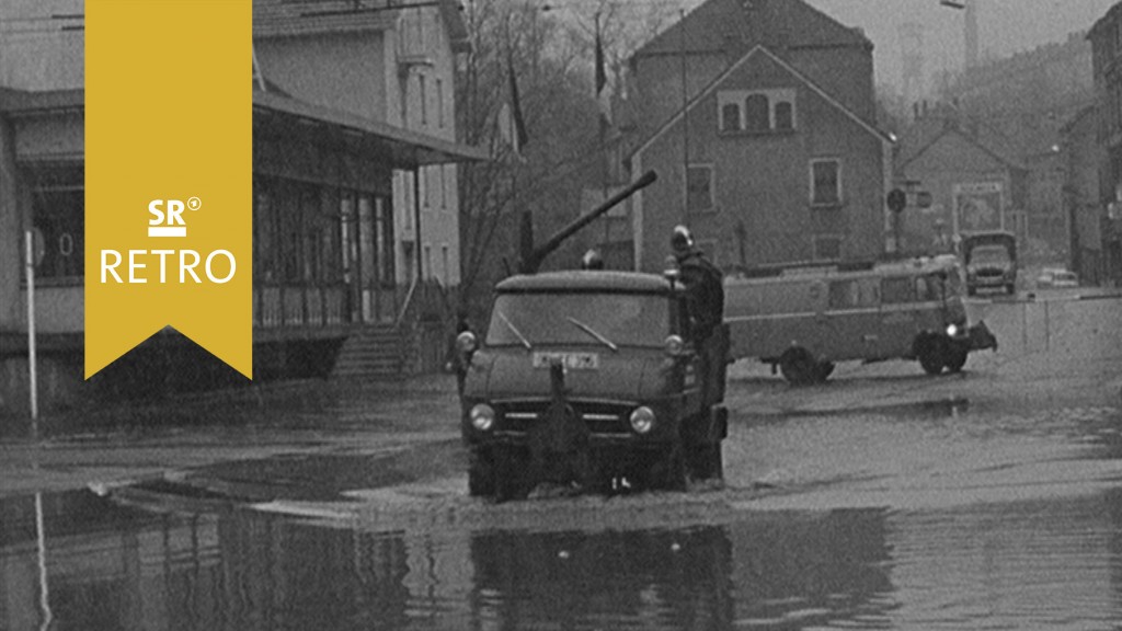 Foto: Die Rossel führt Hochwasser