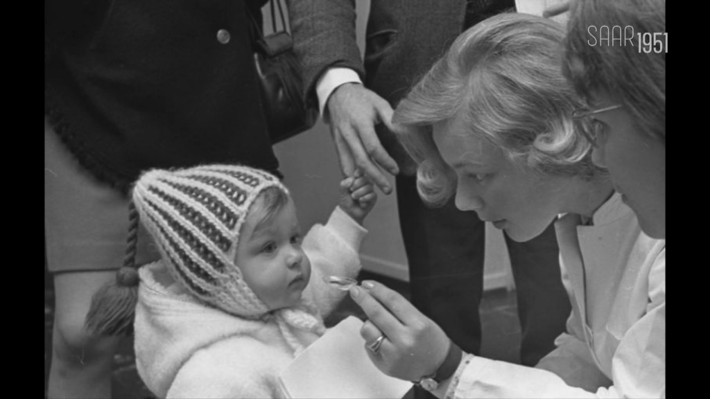 Foto: ein Kind wird gegen Polio geimpft