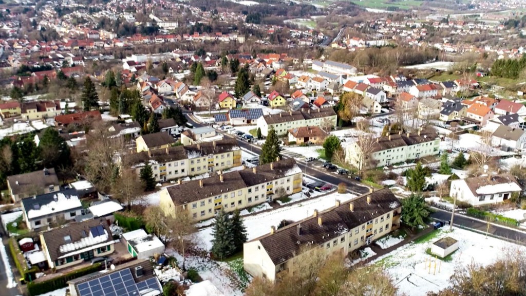 Symbolbild: Luftaufnahme eines Wohngebiets im Saarland (Archivfoto: SR Fernsehen)