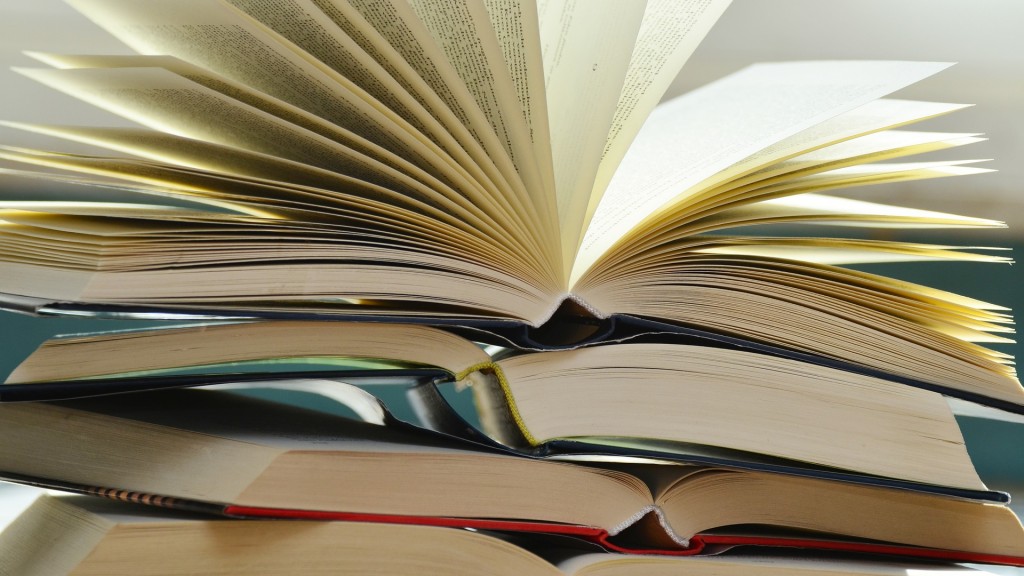 Symbolbild: ein Stapel Bücher (Foto: Pixabay/congerdesign)