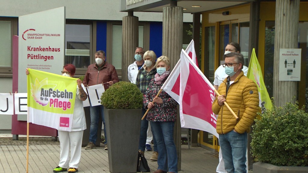 Foto: Protestaktion von Klinikbeschäftigten