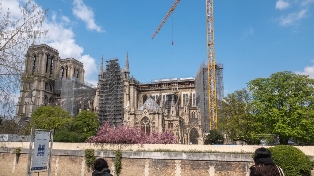 14.04.2021: Die Sanierungsarbeiten an der Kathedrale Notre Dame in Paris schreiten voran (Foto: picture alliance/dpa/MAXPPP | Daniel Fouray)