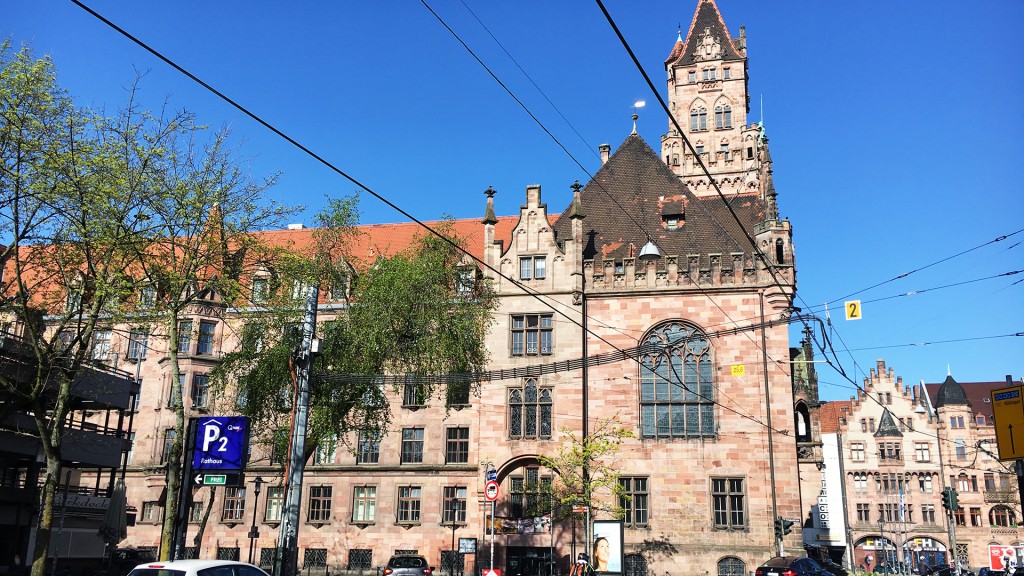 Foto: Rathaus in Saarbrücken