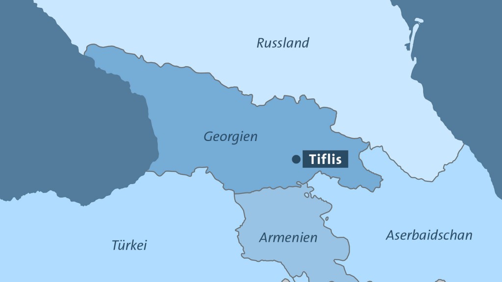 Georgien liegt zwischen Russland, der Türkei, Armenien und Aserbaidschan (Grafik: SR / Sebastian Knöbber)