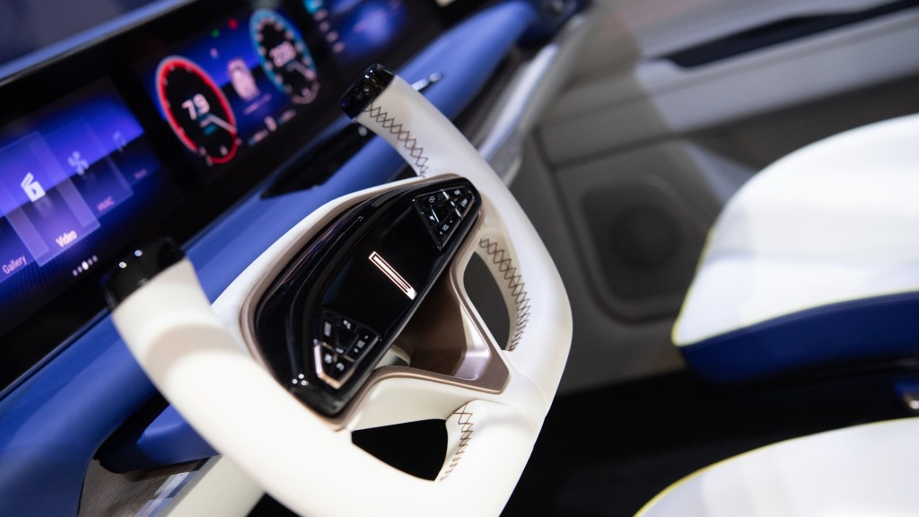 Das Cockpit eines ausgestellten Autos auf der IAA 2021 (Foto: picture alliance/dpa | Sven Hoppe)