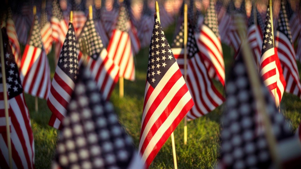 US-Fähnchen zur Erinnerung an die Toten von 9/11. (Foto: Pixabay / 2564368)