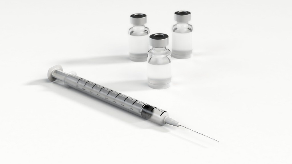 Spritze und Impfstoff (Foto: Pixabay/qimono)