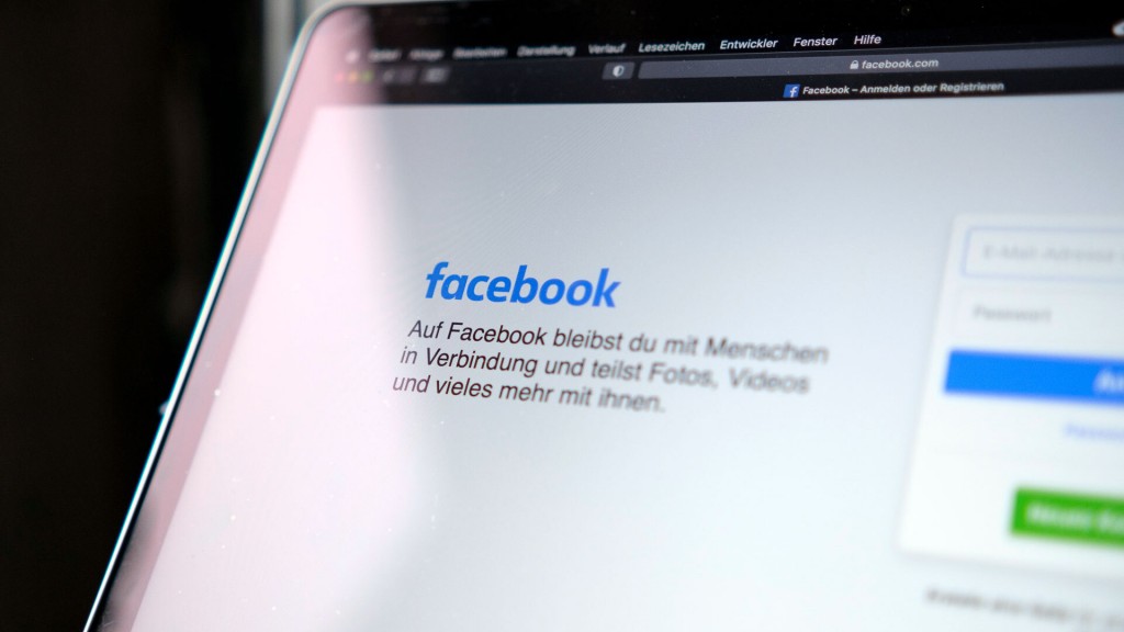Facebook-Startseite auf einem Computerbildschirm (Foto: Sebastian Knöbber/SR)