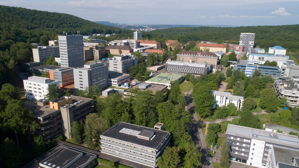 Luftaufnahme der Universität Saarbrücken (Foto: IMAGO/BeckerBredel)
